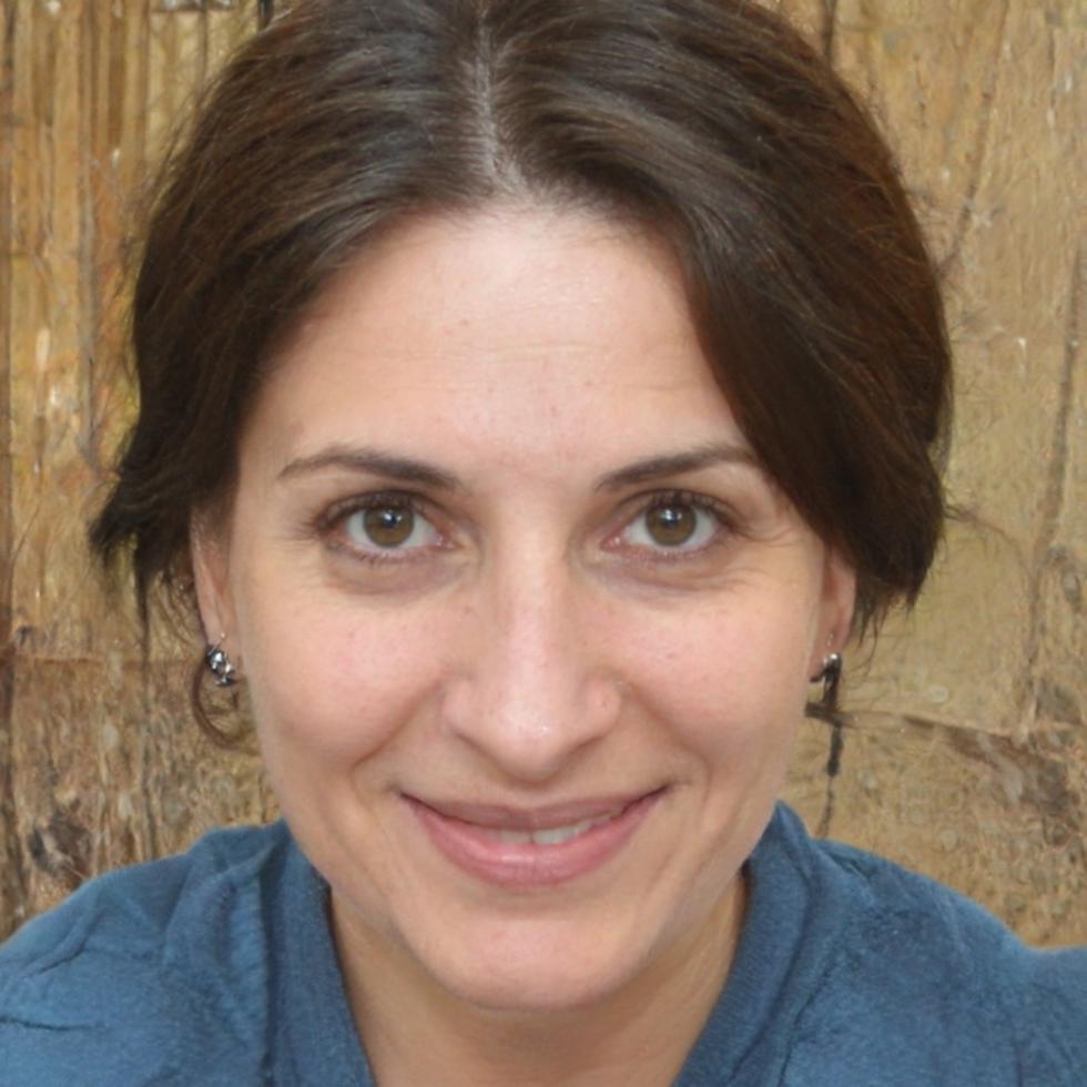 Эмели Лабрюн - ведущий аналитик Jabbah Stynthyhx